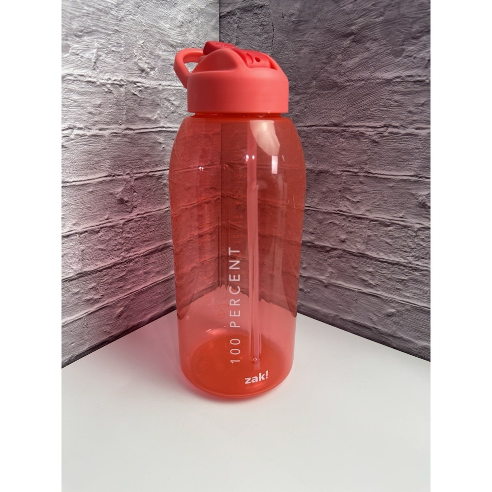 Zak! 64 fl oz Valor 100 Percent Straw Water Bottle Coral BPA-Free Hydration NWOT